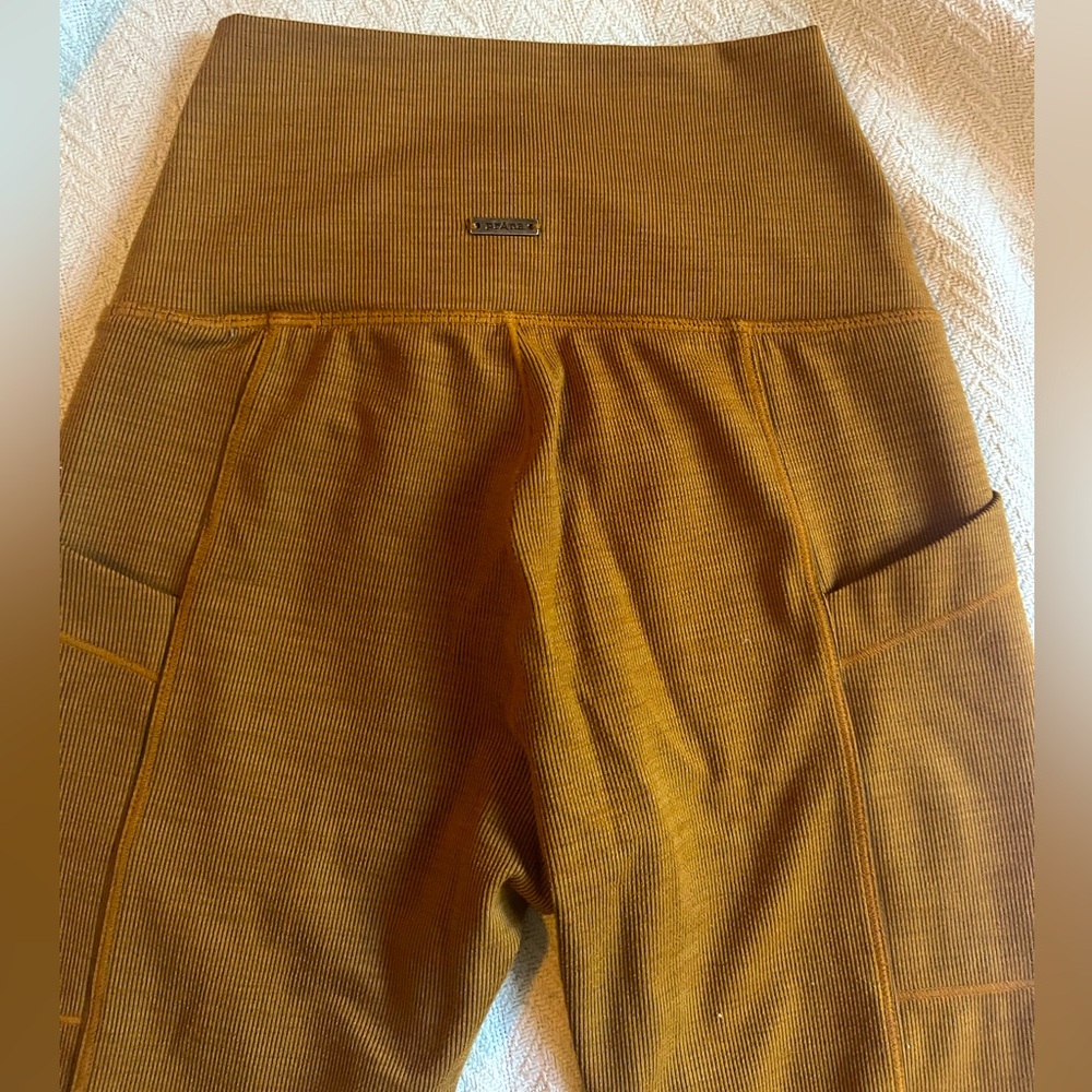 XS PRANA Becksa pocket yoga leggings mustard